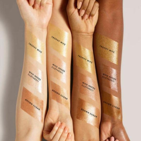 Fenty Beauty Rihanna Body Lava WHO NEEDS CLOTHES?! - Picture 6 of 6